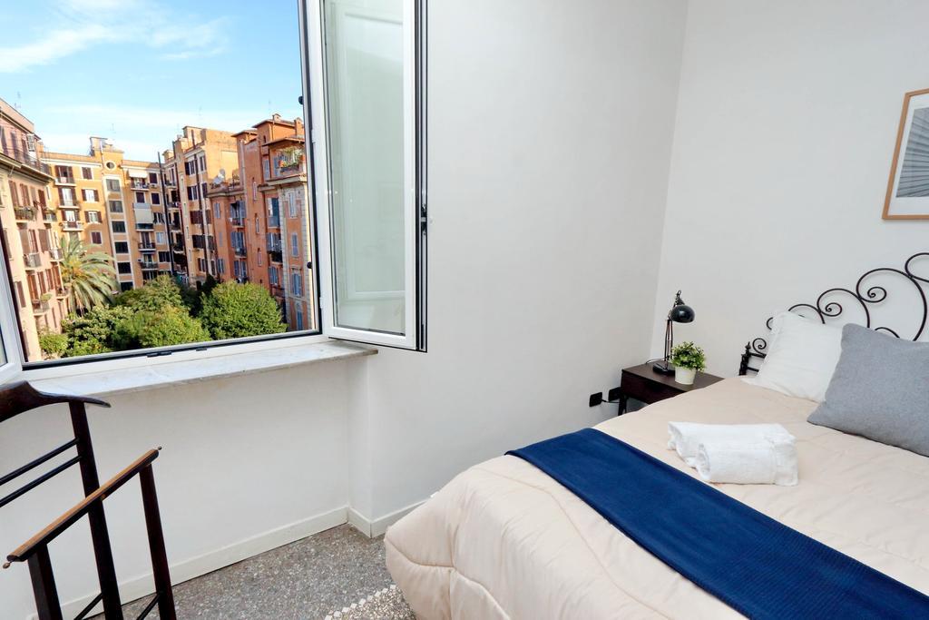 Piazza Capponi Apartment โรม ภายนอก รูปภาพ