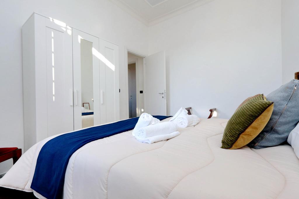 Piazza Capponi Apartment โรม ภายนอก รูปภาพ