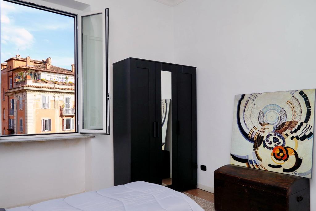 Piazza Capponi Apartment โรม ภายนอก รูปภาพ