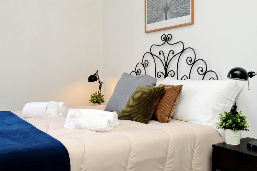 Piazza Capponi Apartment โรม ภายนอก รูปภาพ
